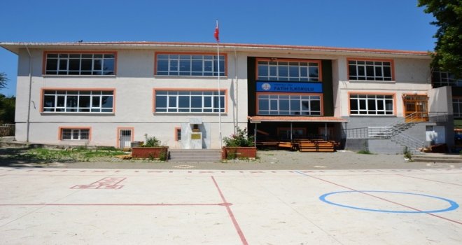 Bigada Fatih İlkokulu Yıkılıyor