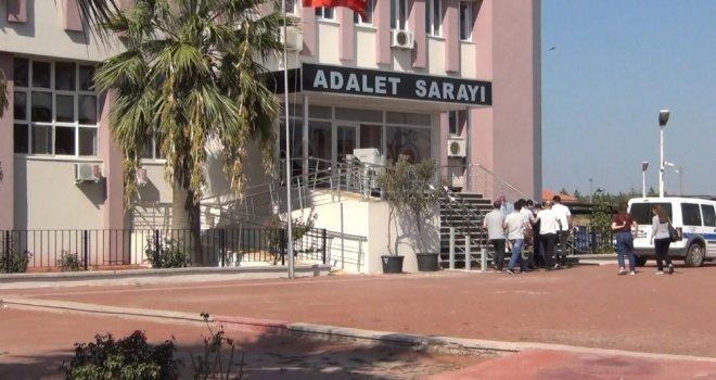 Ayvalıkta 4 Fetöcü İle Onlara Yardım Eden Şahıs Tutuklandı