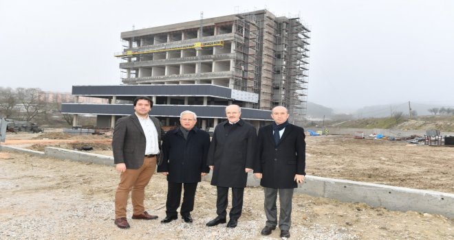 Başkan Kafaoğlu , Teknokent Binasının İnşaatında İncelemelerde Bulundu