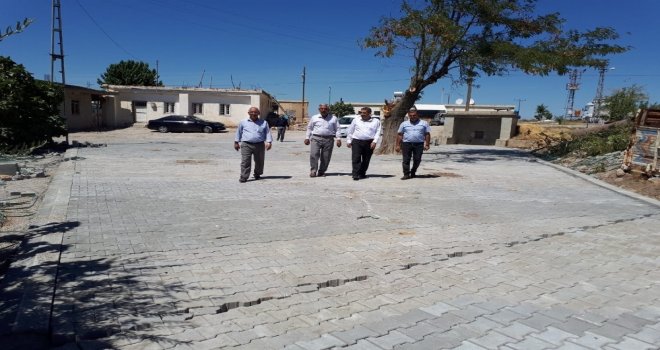 Köy İçi Yollar Kilitli Parke Taşıyla Yenilendi