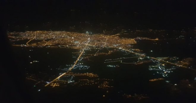 Havaalanı Gps Hatası Verdi, Yolcu Uçağı İnemedi