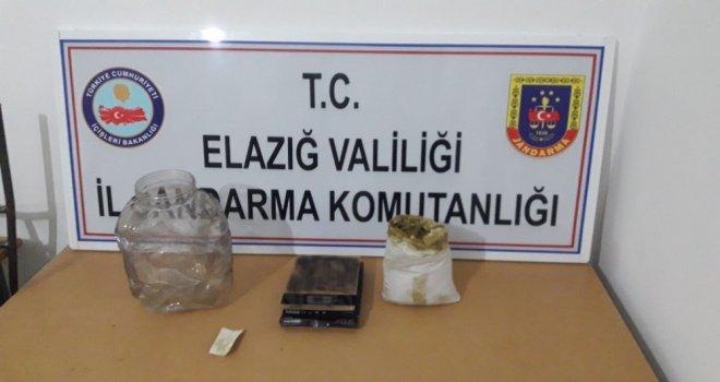Elazığda 2 Şüpheli Toz Esrarla Yakalandı