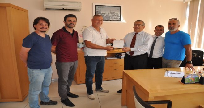 Yamaç Paraşütü Pilotlarından Mehmetçik Vakfına Destek