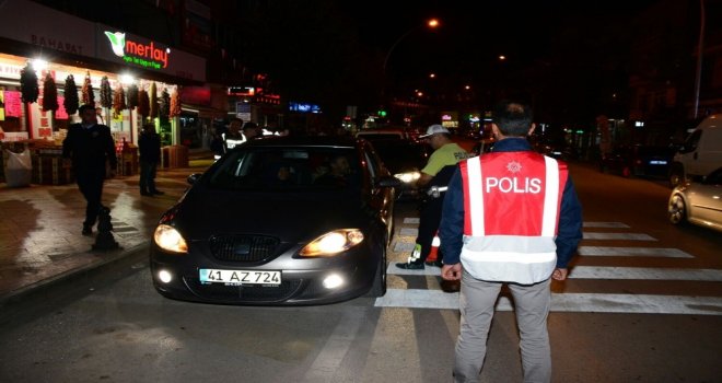 Eğitim Dönemi Öncesi Kocaelide Güven Huzur Uygulaması: 13 Gözaltı