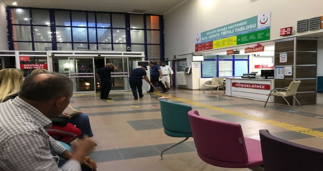 Acil Servisi Su Bastı