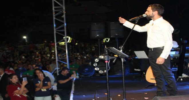Alaşehirde Üzüm Festivali Kortej Yürüyüşüyle Başladı