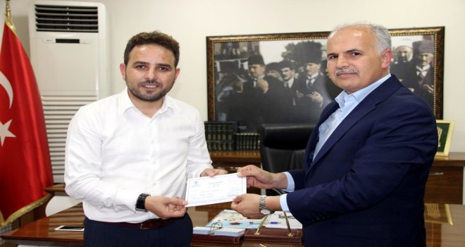Milletvekili İshak Gazel, Diyanet Vakfına 2 Hisse Kurban Bağışında Bulundu