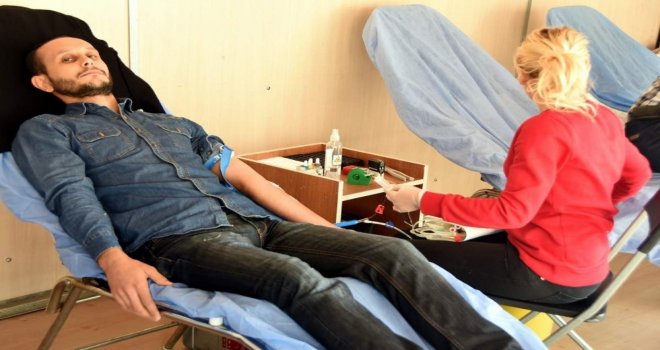 Türk Kızılayı Aliağada Gönüllü Bağışçılarını Bekliyor