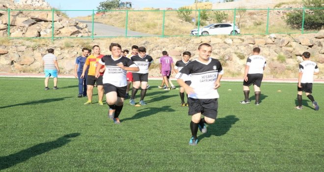 Melikgaziden Spor Kulüplerine Futbol Sahası Tahsisi