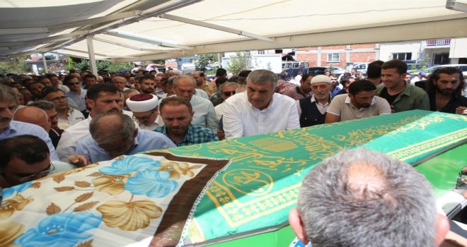 Başkan Toçoğlu Bektaşa Başsağlığı Diledi