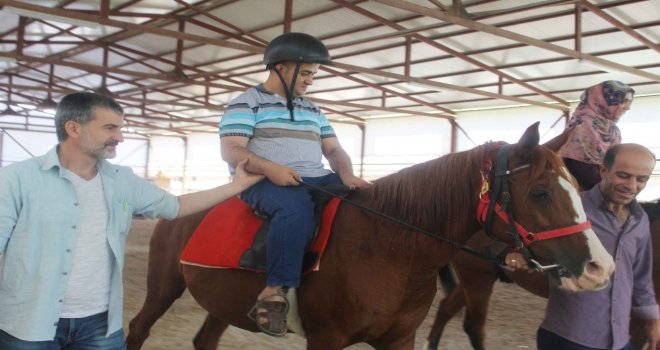 Engelliler Aileleriyle Birlikte Sultansuyunu Gezdi