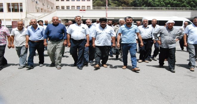 Çiftçilerden Dsi Önünde Su Protestosu