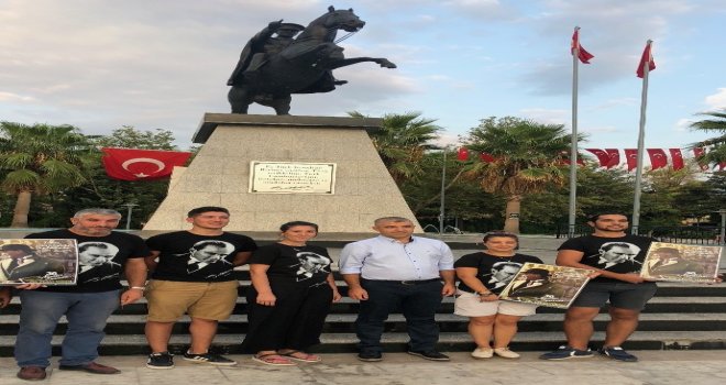 Dr. Ferhat Yüksel 30 Ağustosu 10 Bin Poster Dağıtarak Kutladı