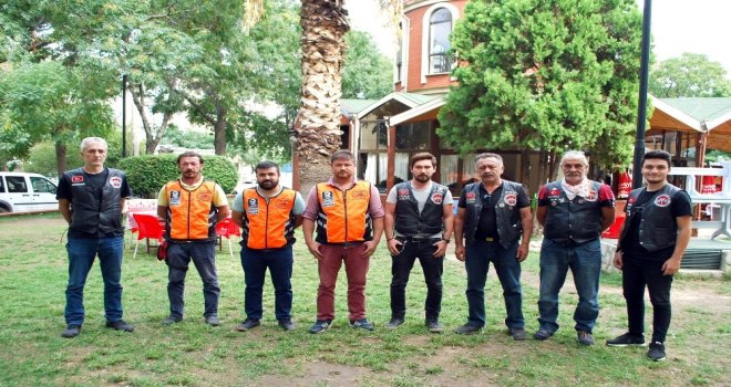 Motosiklet Tutkunları Trafikte Görmezden Gelinmek İstemiyor