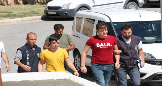 Karamanda Parkta Oturanlara Ateş Eden 2 Kişi Tutuklandı