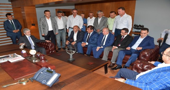 Başkan Tunadan, Başkentli Esnafa Sürpriz Bayram Ziyareti