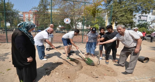 Muratpaşada Parkları Birlikte Yapıyoruz Projesi