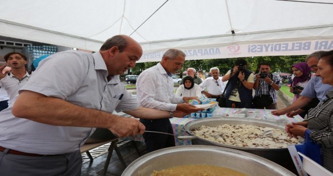 Adapazarı Belediyesinden Pilav İkramı