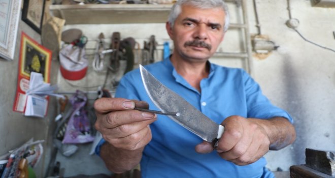 Demir Kesen Bıçağın Karışımı Sır Gibi Saklanıyor