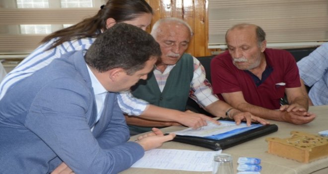 Ürkmezer, “Halkımız İstediği Hizmeti Bire Bir Anlatabiliyor”