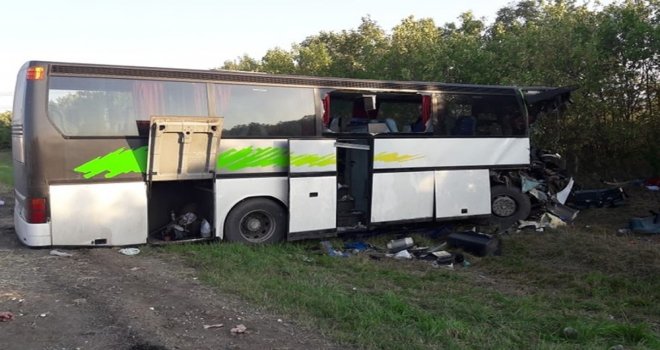 Rusyada Otobüs Kazası: 2 Ölü