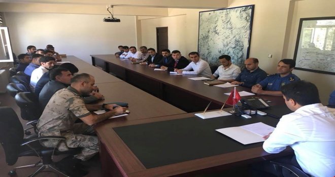 Çaldıranda Okul Güvenliği Değerlendirme Toplantısı Yapıldı