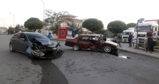 Başkentte Trafik Kazası: 4 Yaralı