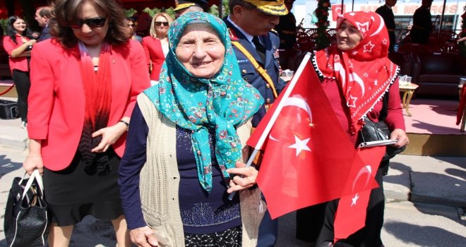 Eskişehirde Zafer Bayramı Coşkuyla Kutlandı