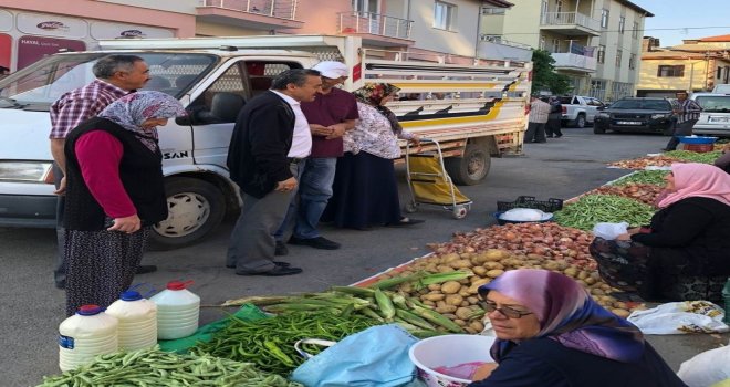 Başkan Tutal Pazarcı Esnafı İle Buluştu