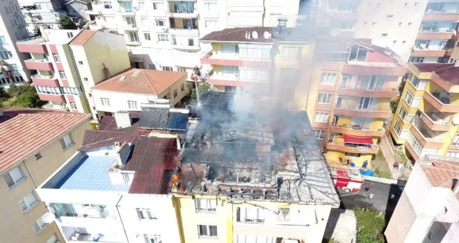 Sinopta Çatı Katında Yangın