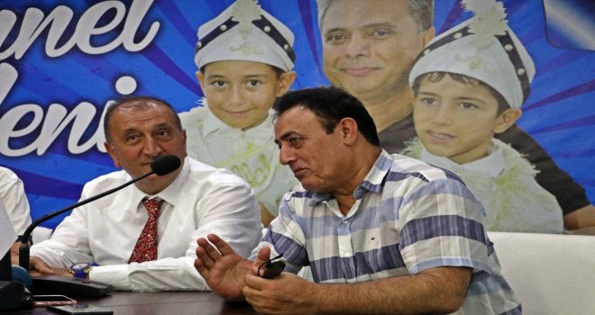 Mahmut Tuncer Gülme Krizine Soktu