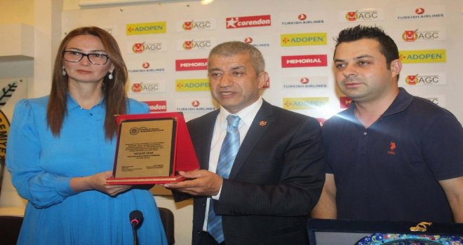 Azerbaycan Milletvekilinden Antalya Gazeteciler Cemiyetine Ziyaret
