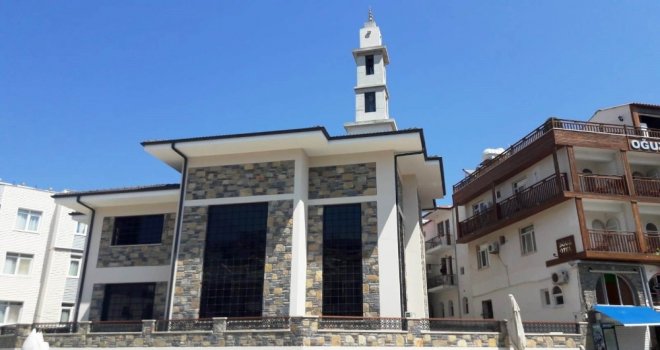 Datçada Kilise Görünümlü Cami Tartışması