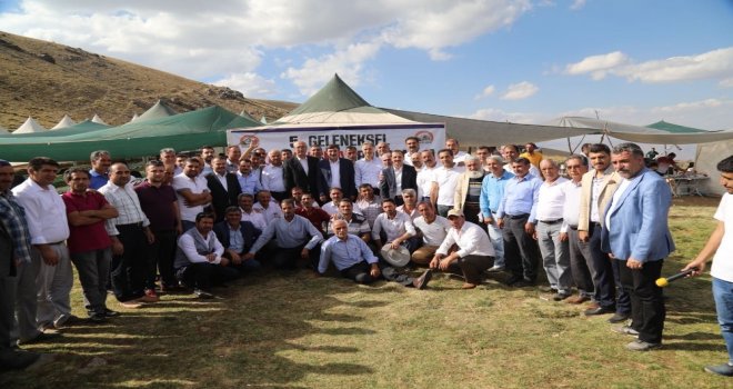Bingölde 2 Bin 500 Rakımlı Yaylada Bayramlaşma Etkinliği