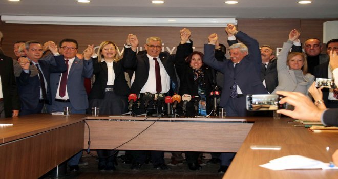 Chp Bursada Başkan Adaylarını Tanıttı