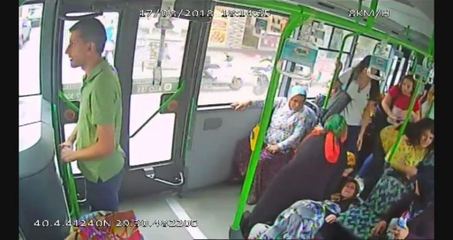 Otobüs Şoförü Kalp Krizi Geçiren Kadının Hayatını Böyle Kurtardı