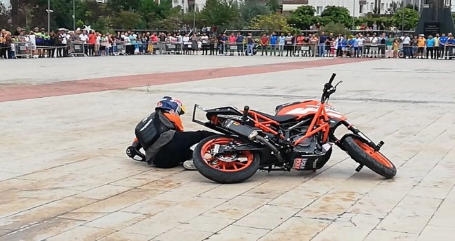 Motosiklet Festivalinde Yürekleri Ağza Getiren An