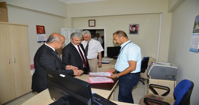 Vali Akın, Sgkda İncelemelerde Bulundu