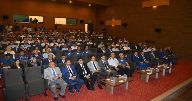 Kırşehirde Eğitimciler Ve Bürokratlar Okul Güvenliği Toplantısında Buluştu