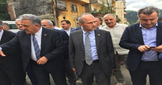 Ulaştırma Ve Alt Yapı Bakanı Turhan Rizede Sel Bölgesinde İncelemelerde Bulundu