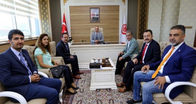Tsyd Sivas Şubesi İle Cumhuriyet Üniversitesi Arasında İşbirliği Protokolü