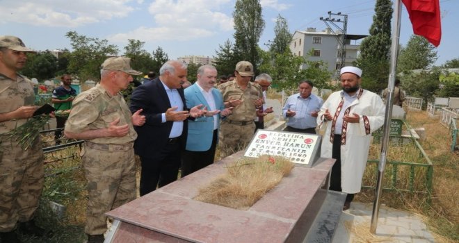 Vanda Şehit Mezarları Ziyaret Edildi