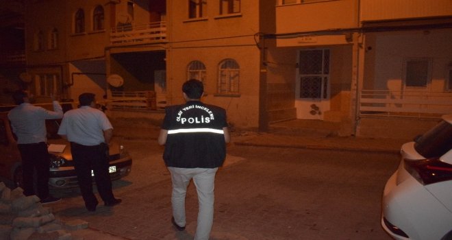 Apartmana Pompalı Tüfekle Saldırı Mahallede Korkuya Neden Oldu