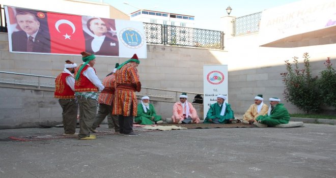 Ahilik Haftası Kutlamaları Renkli Görüntülere Sahne Oldu