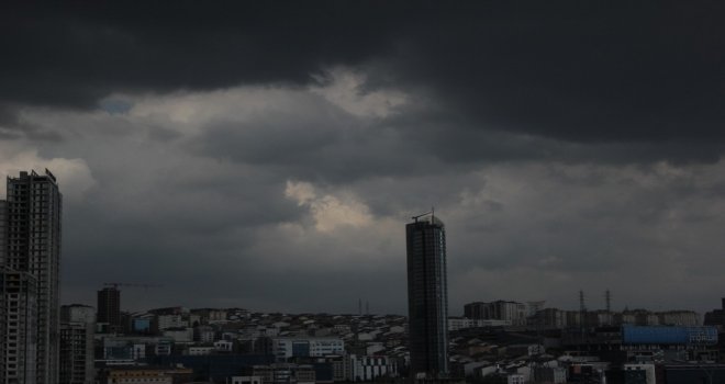 Kara Bulutlar, Gündüzü Geceye Çevirdi