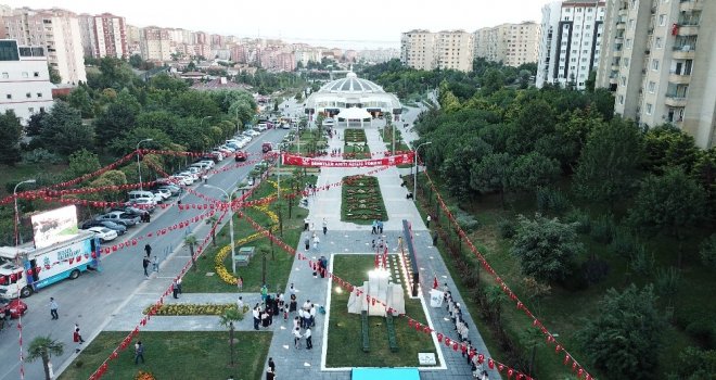 Başakşehir Belediyesinden 15 Temmuz Şehitler Anıtı