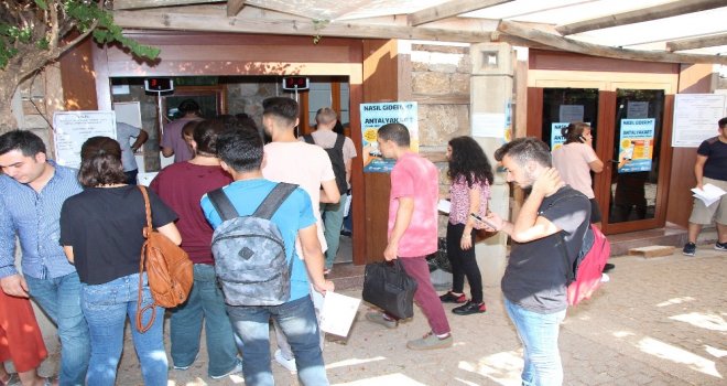 Üniversiteye Geçici ‘Antalya Kart Merkezi Açıldı