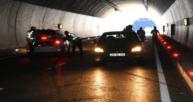 Gümüşhane Çevre Yolu Tünelinde Kaza: 2 Ölü, 1 Yaralı