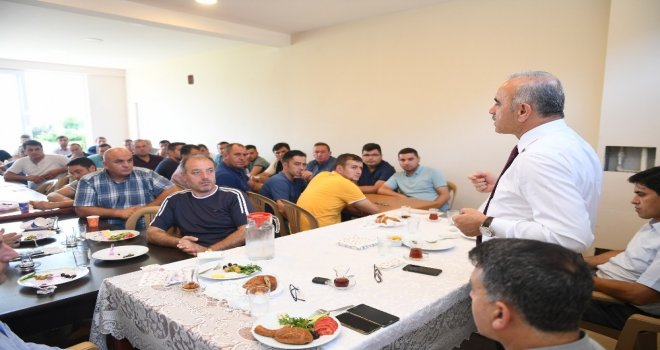 Altınordu Belediye Başkanı Tekintaş: Yapılan Hizmetlerde Personelin Büyük Emeği Var