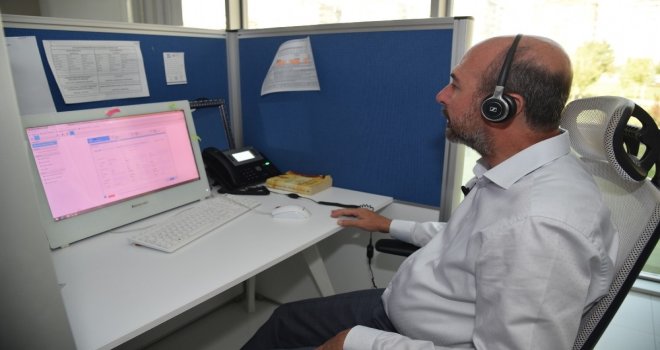 Başkan Pekyatırmacı, Çağrı Merkezinde Telefonları Yanıtladı